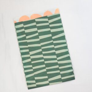 Papiertüten Grüne Striche 17x25 cm