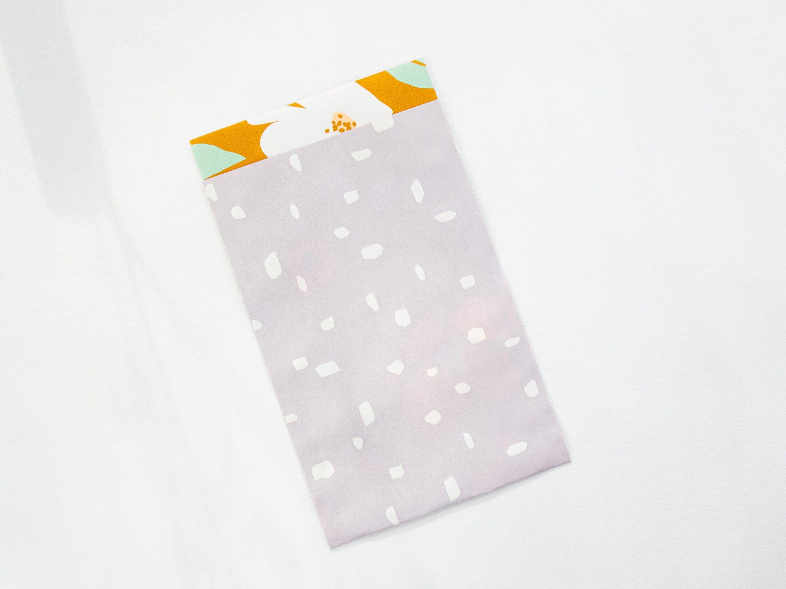 Papiertüten Lila Dots 12x19 cm – Bild 2