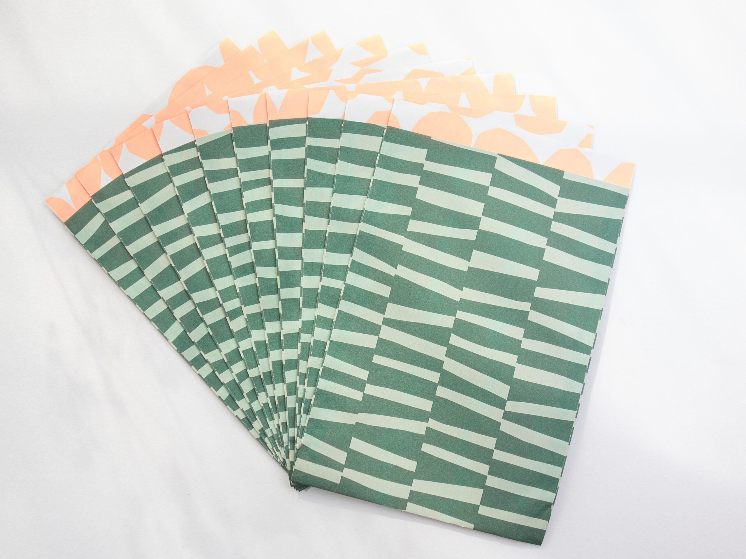 Papiertüten Grüne Striche 12x19 cm