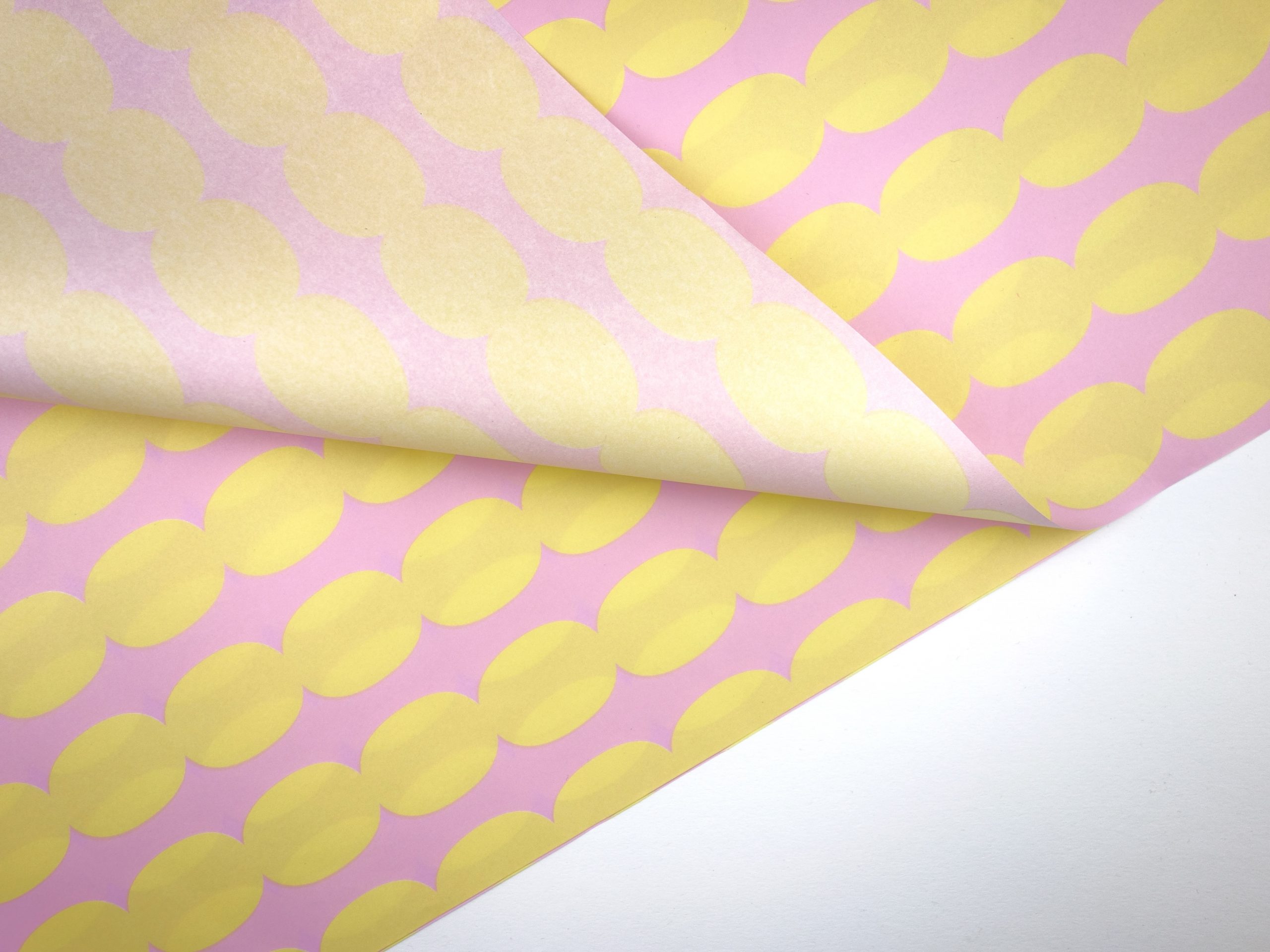 Seidenpapier Gelbe Punkte auf Fuchsia 50x70 cm